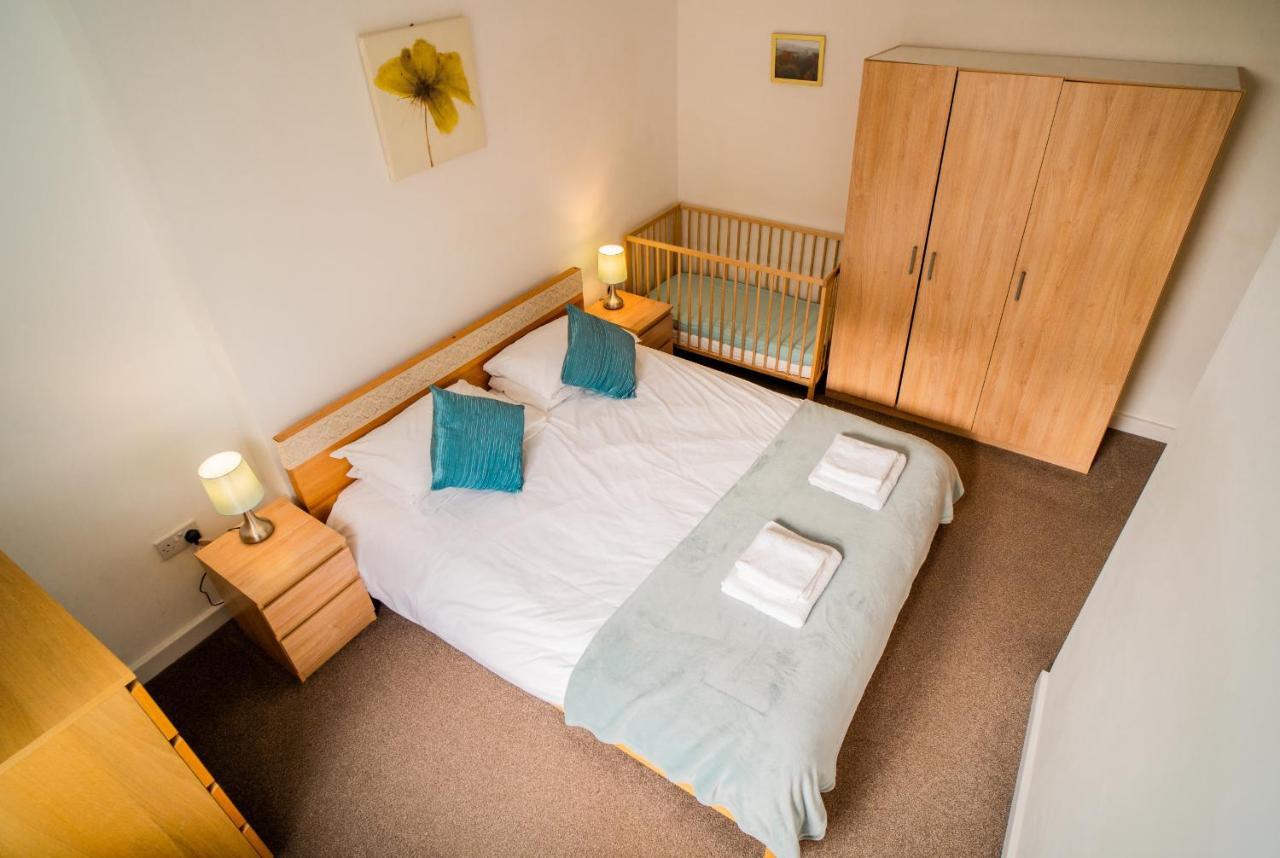 The Torrs Apartments New Mills エクステリア 写真